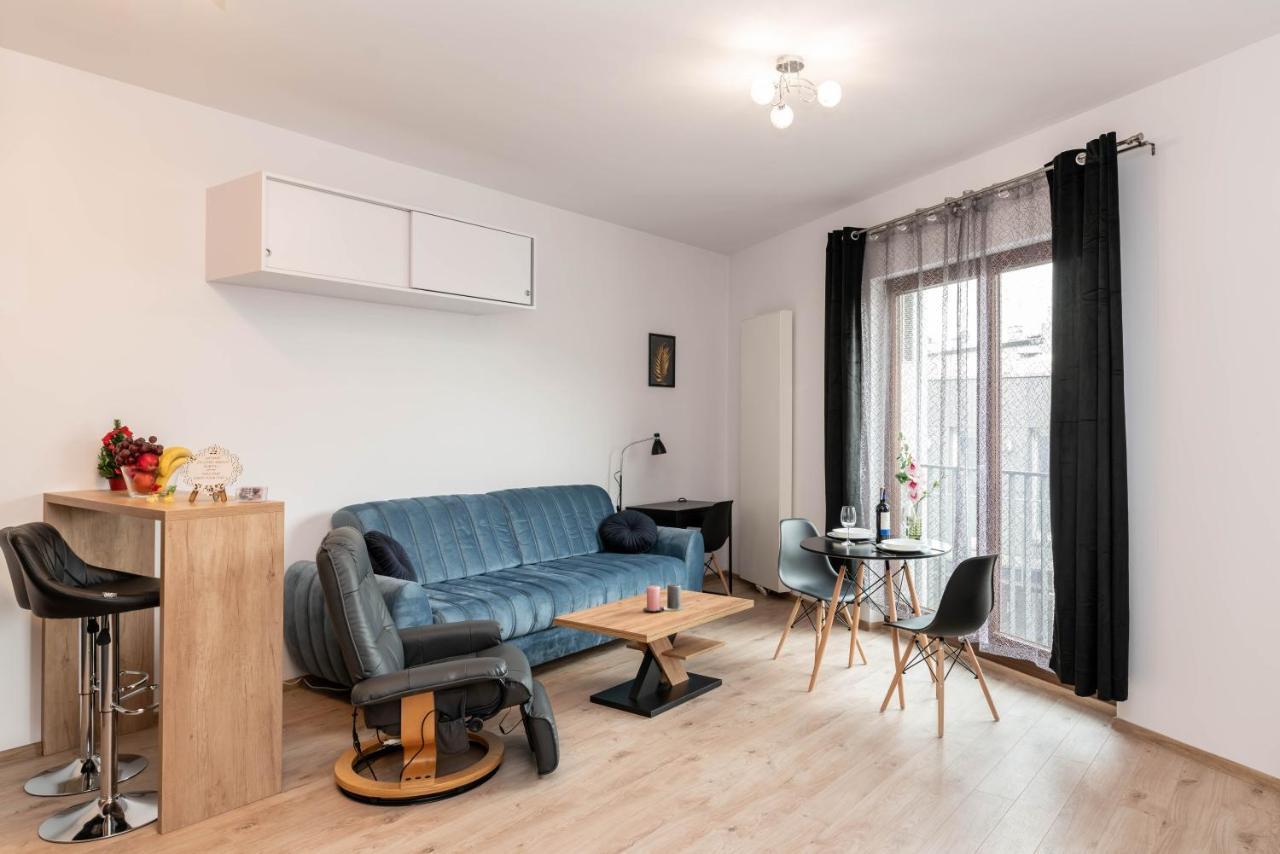 Appartement Apartwro - Apartament Przy Wyspie Slodowej, Garaz, Projektor, Rowery à Wrocław Extérieur photo
