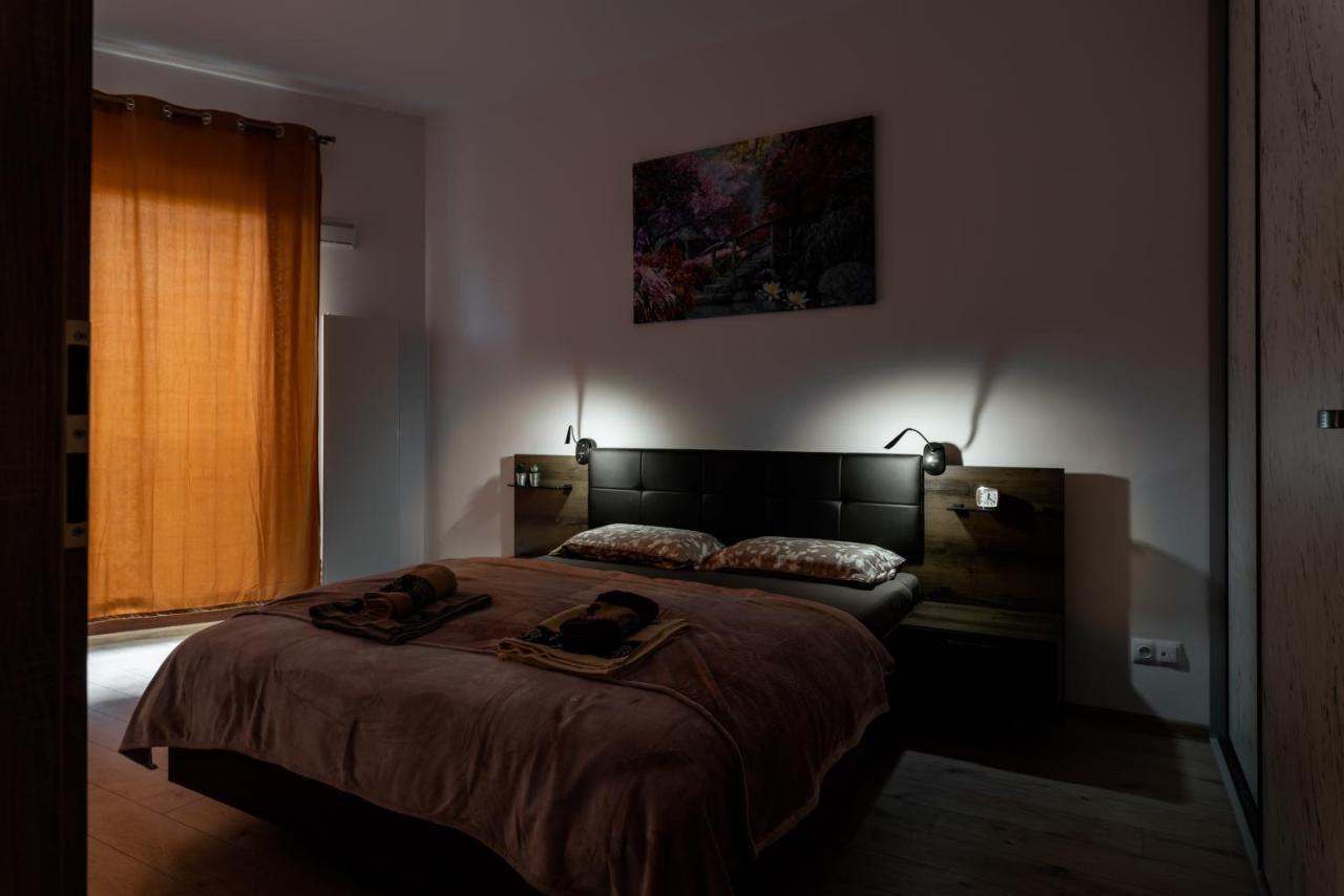 Appartement Apartwro - Apartament Przy Wyspie Slodowej, Garaz, Projektor, Rowery à Wrocław Extérieur photo